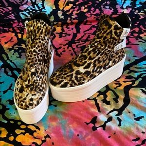 Platform cheetah boots